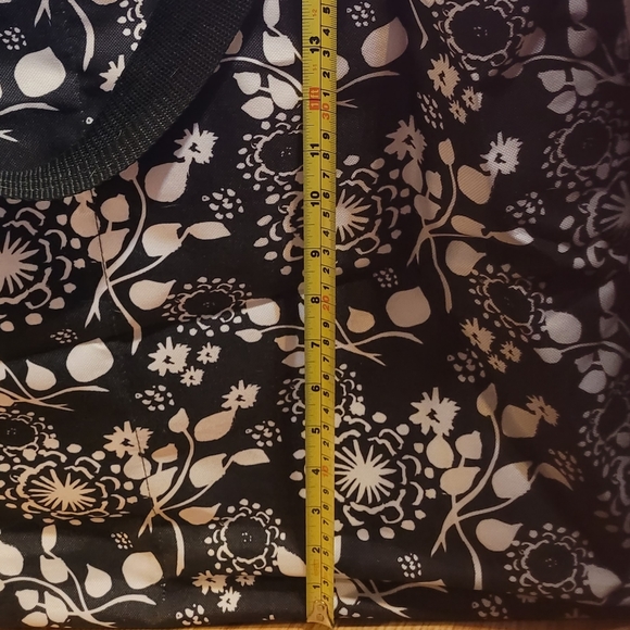 Large tote - Picture 7 of 10